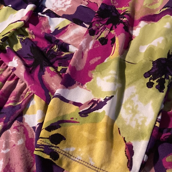 Style & Co. Woman Multi Color 3/4 Sleeve Top - Picture 4 of 6